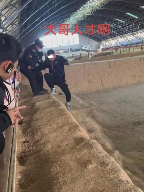 pit of terracotta warriors